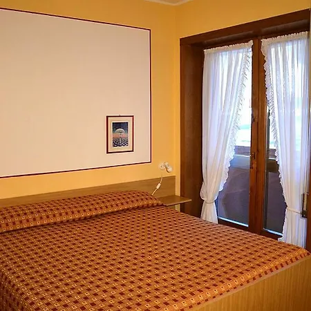 Ai Pini Roana
